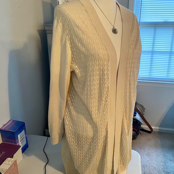 LOFT LIGHTWEIGHT BEIGE CARDIGAN SIZE LARGE GREAT LAYERING PIECE EUC - Picture 10 of 10